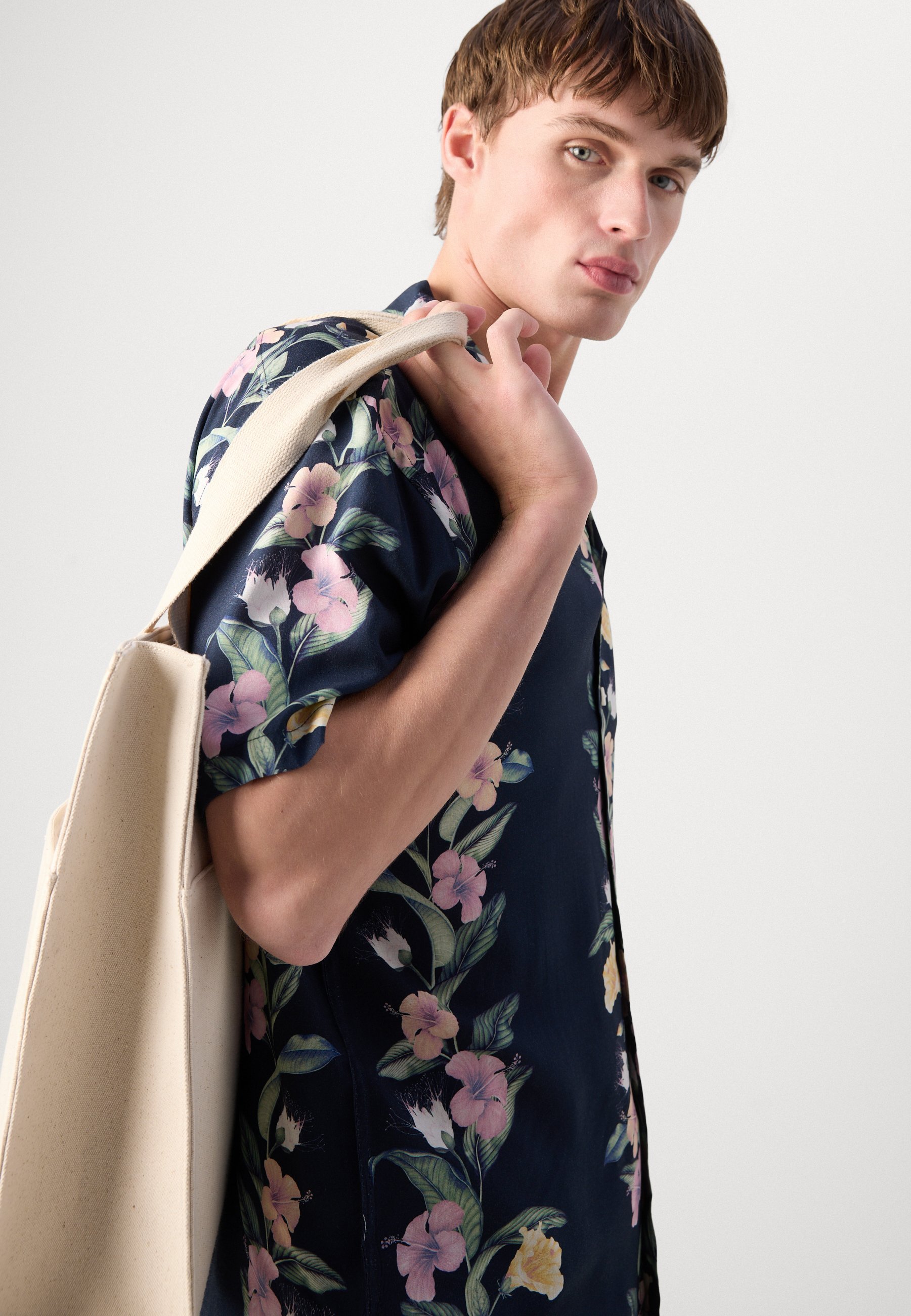 Chemise Lindbergh RESORT - bleu marine