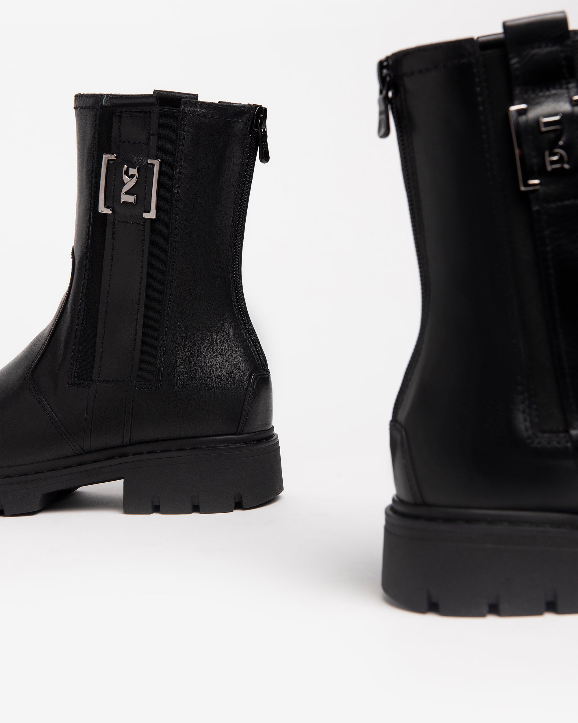  Damen-Ankle-Boots aus Leder