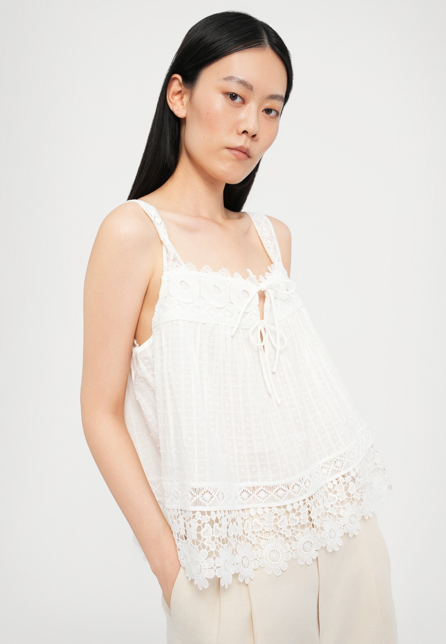 Blusa Hofmann Copenhagen MARGOT - branca