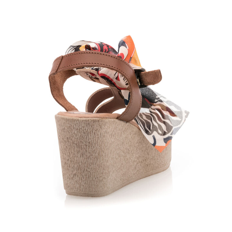 Sandali da donna gialli / Scarpe aperte in punta