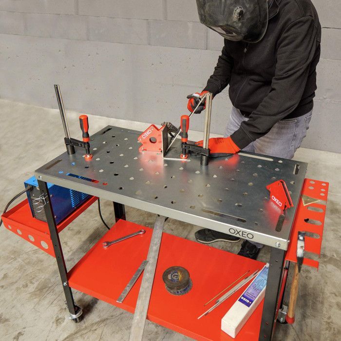 Mesa de soldadura rodante - Superficie perforada de 91x46 cm - 2 abrazaderas, 2 imanes - Capacidad de carga de la mesa de soldadura: 300 kg