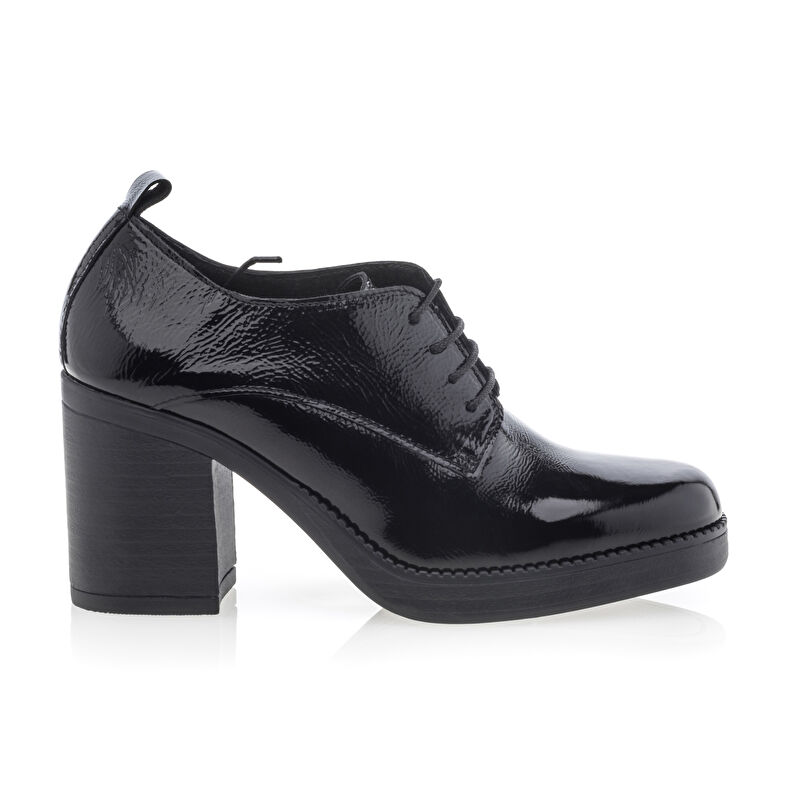Zapatos de mujer negros con cordones / Zapatos Derby