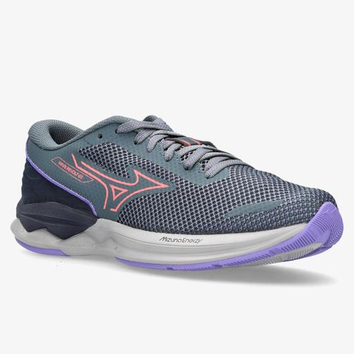 Mizuno Wave Revolt 3