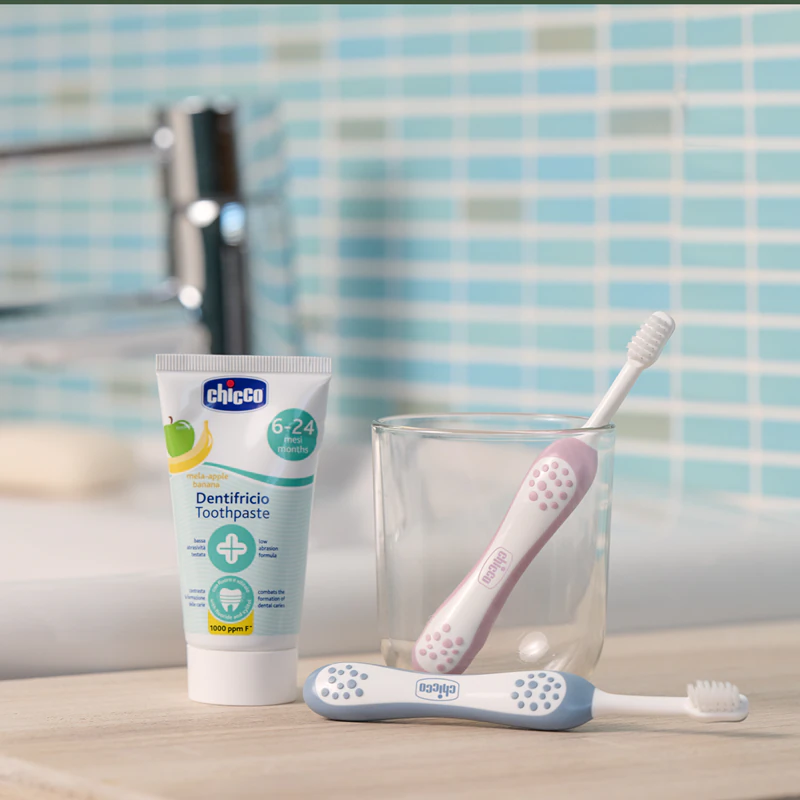 Escova de dentes Chicco para crianças de 6 a 36 meses