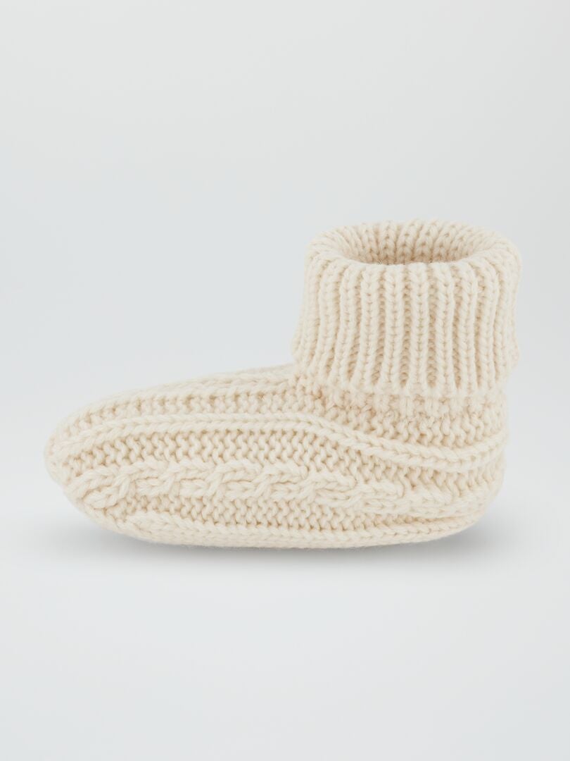 Pantuflas de punto de ganchillo - Beige