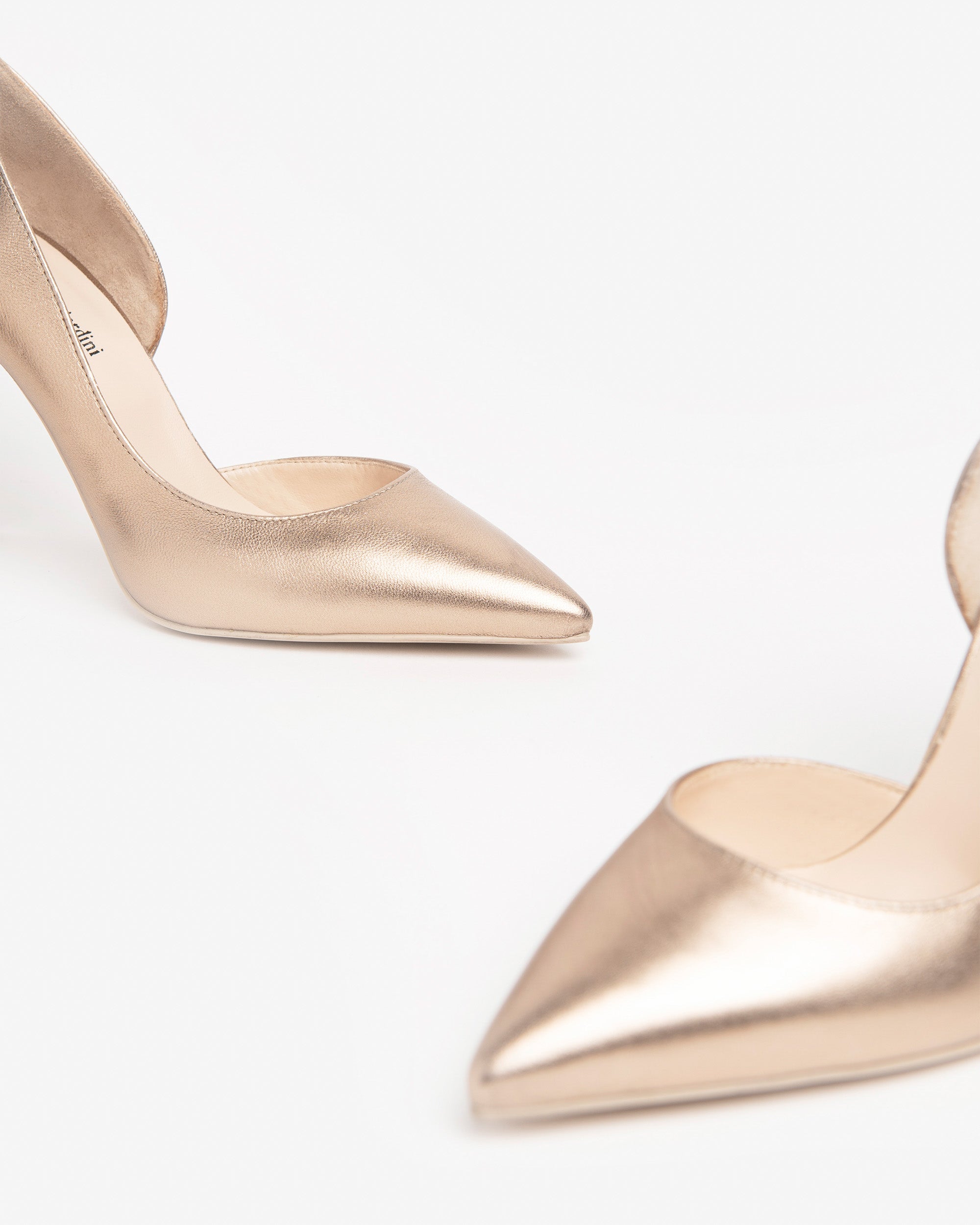  Damen-Pumps aus Leder