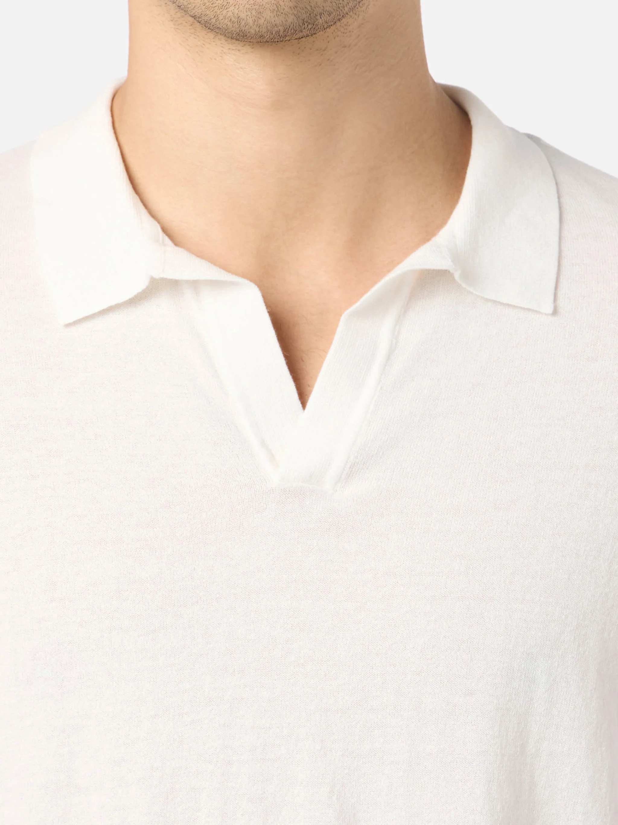 Sloan poloshirt zonder knoopjes in boterbruin.