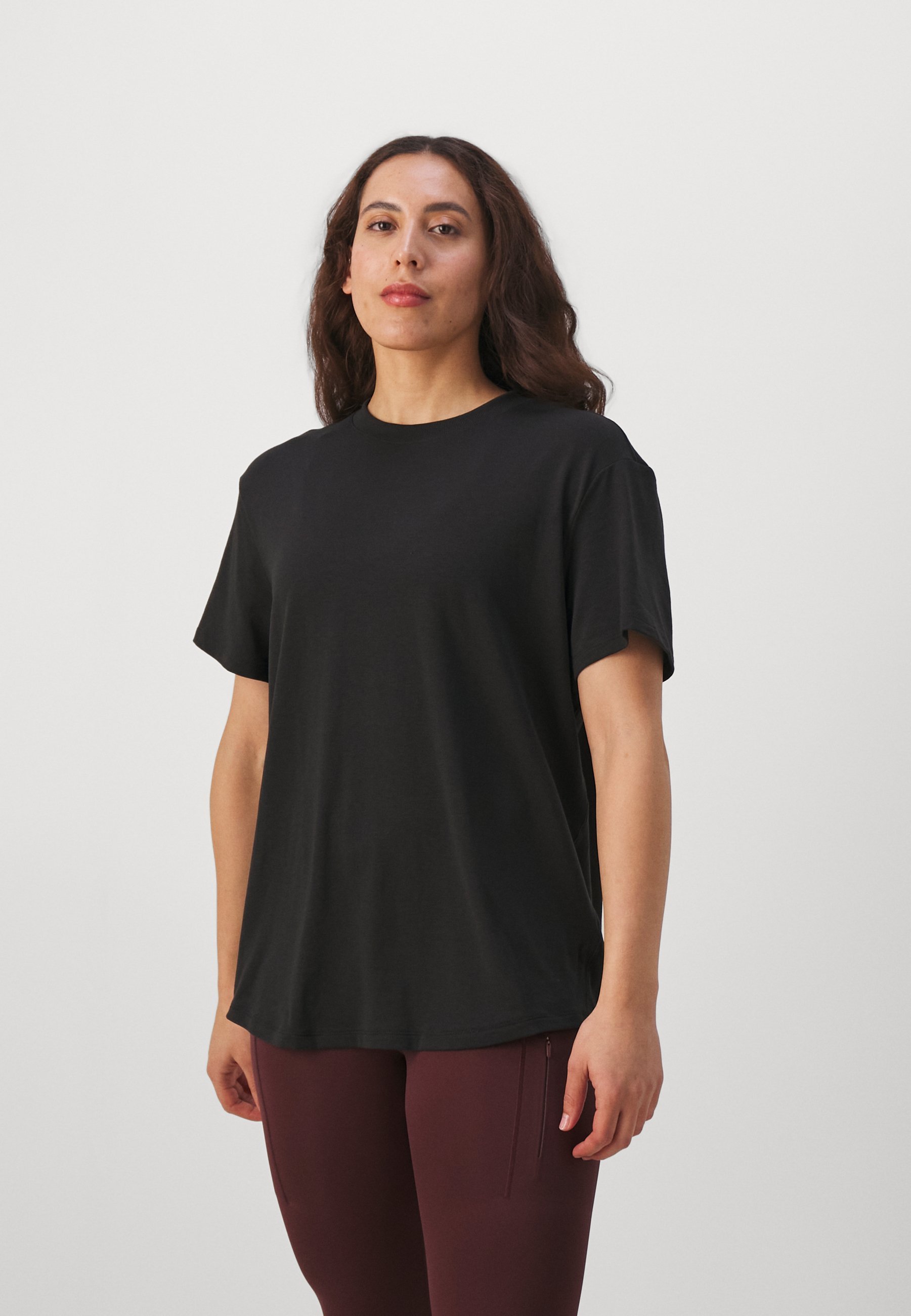 Nike Performance ONE RELAXED TOP - Sport T-shirt - zwart