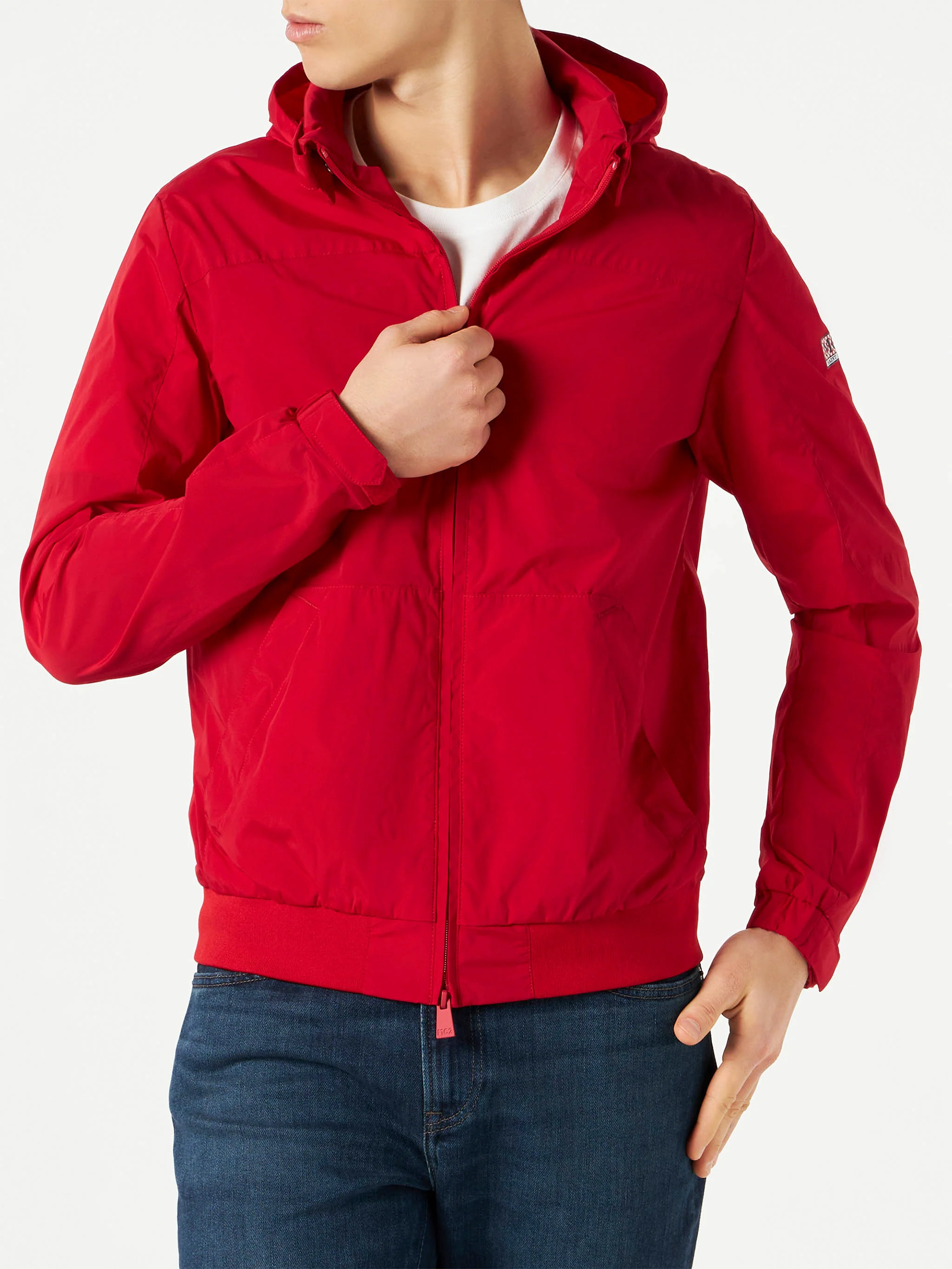Middelzware windbreaker met rode ritssluiting