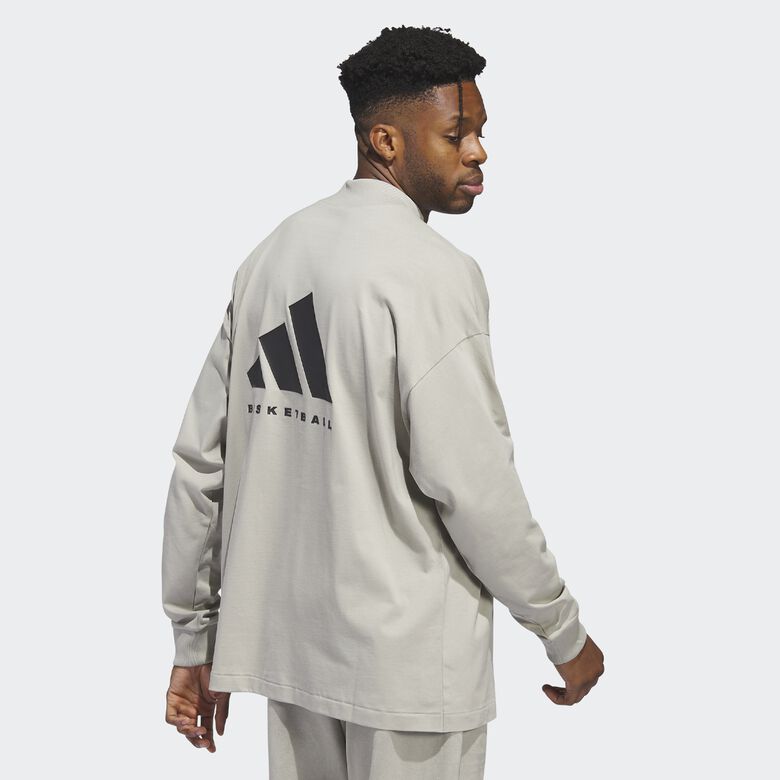 Ein Basketball-Langarmshirt