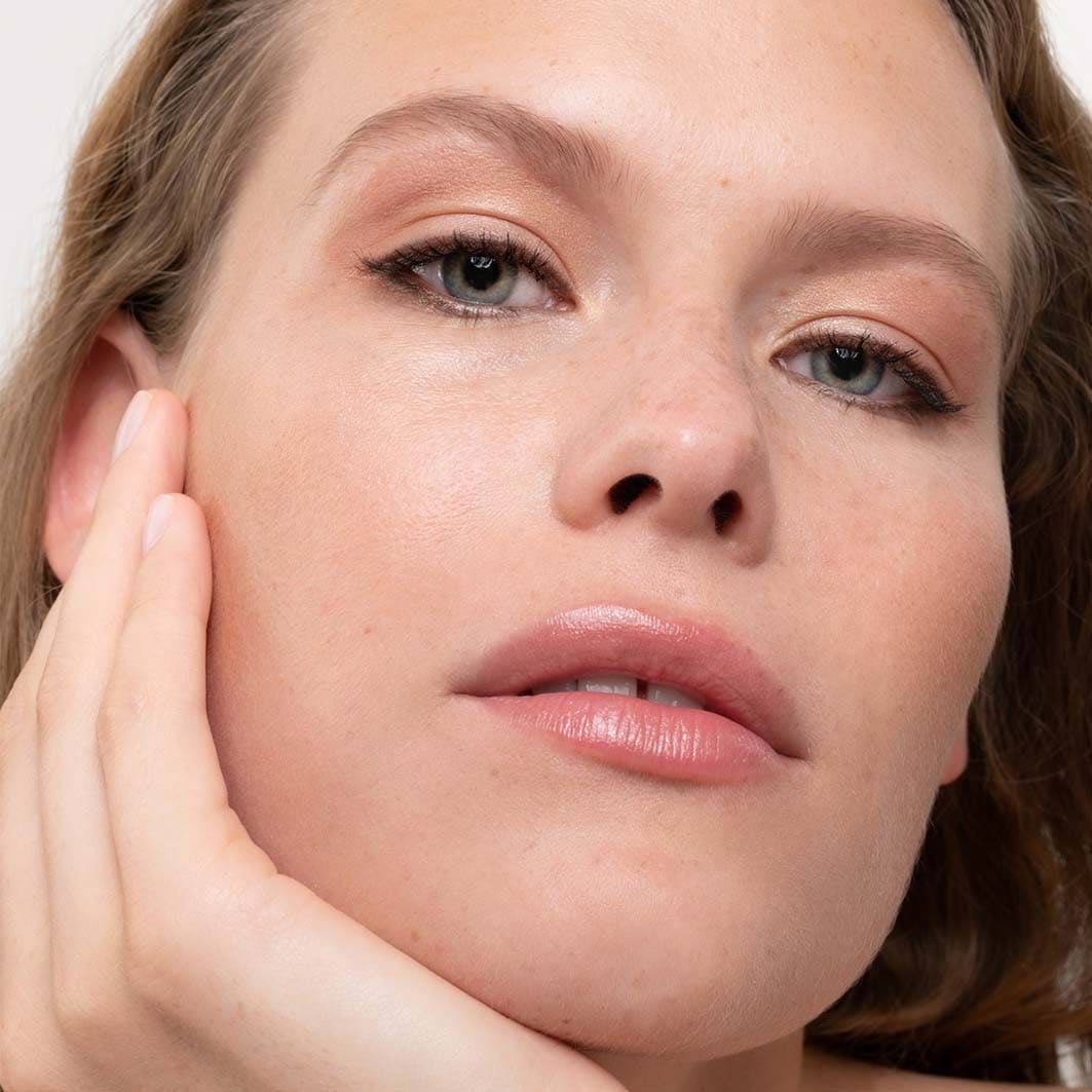 Nui Cosmetics acu zīmulis, dabīgs, 1 g