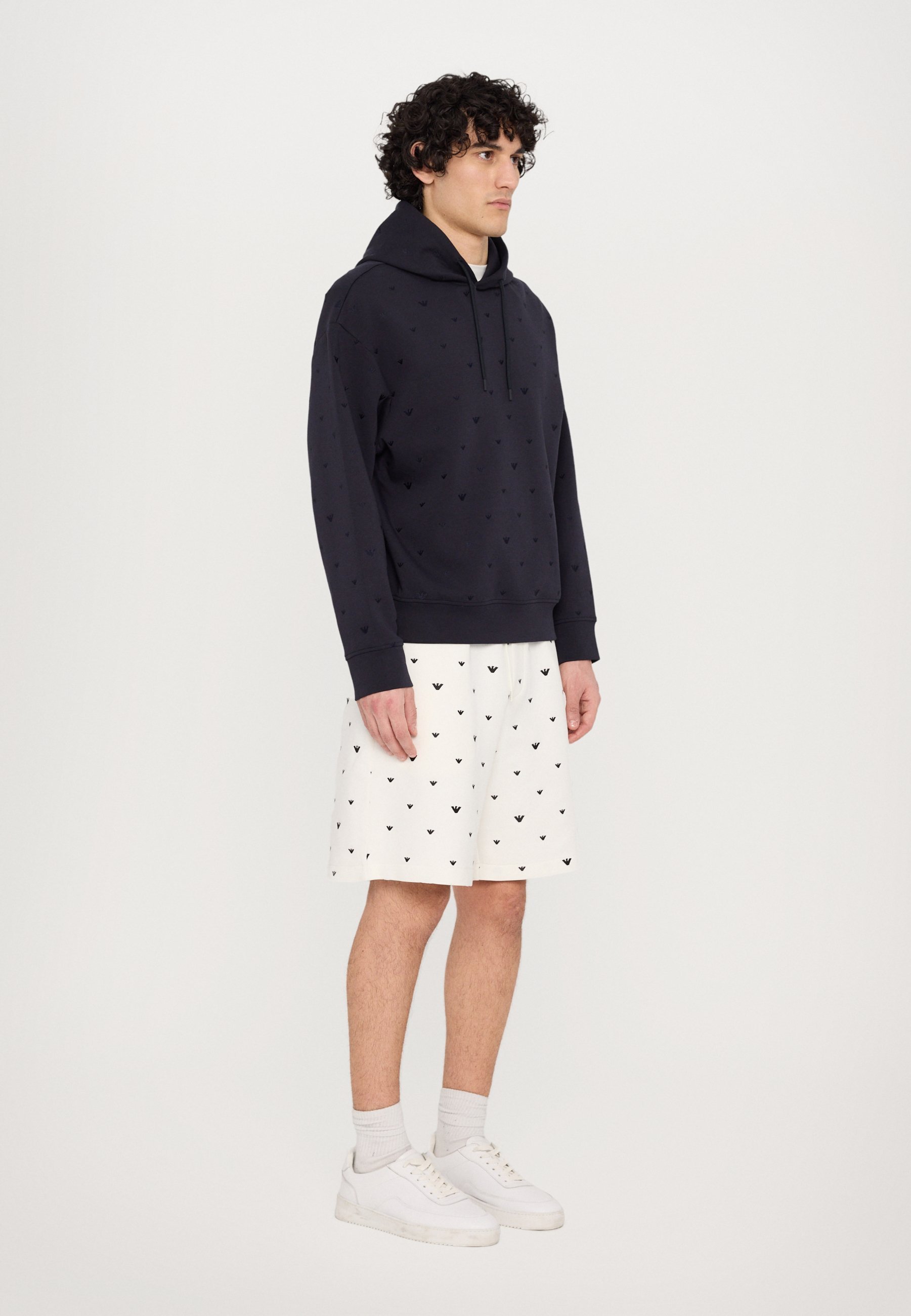 Emporio Armani Hoodie - marineblauw en stijlvol