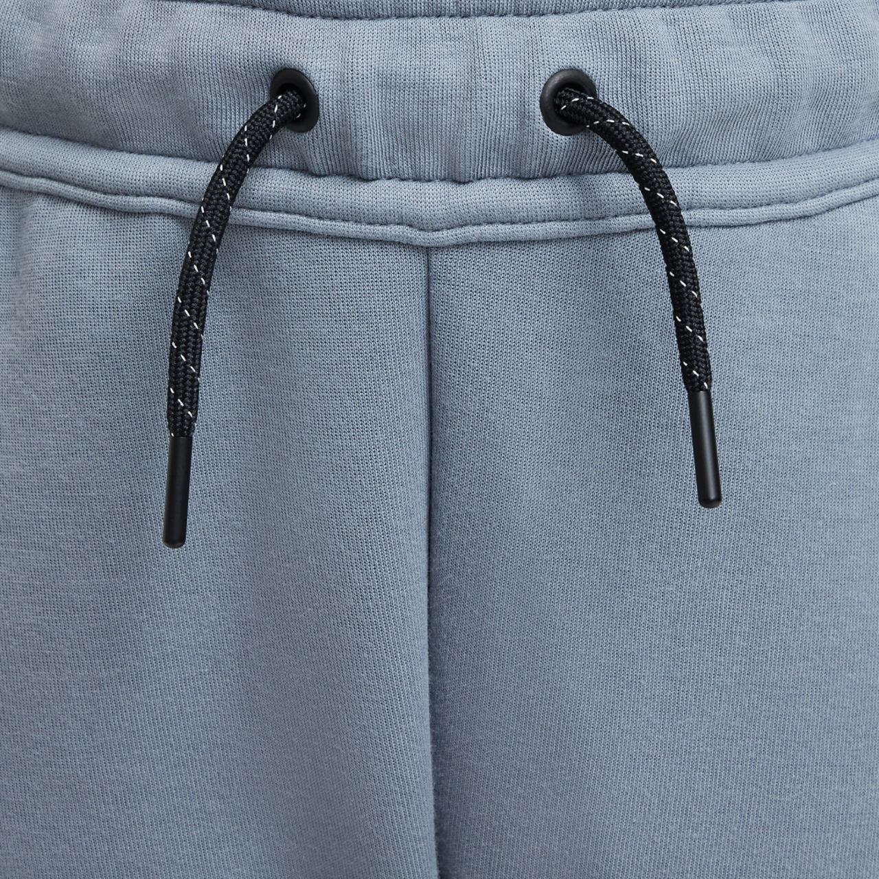 Barevné bloky Nike Tech