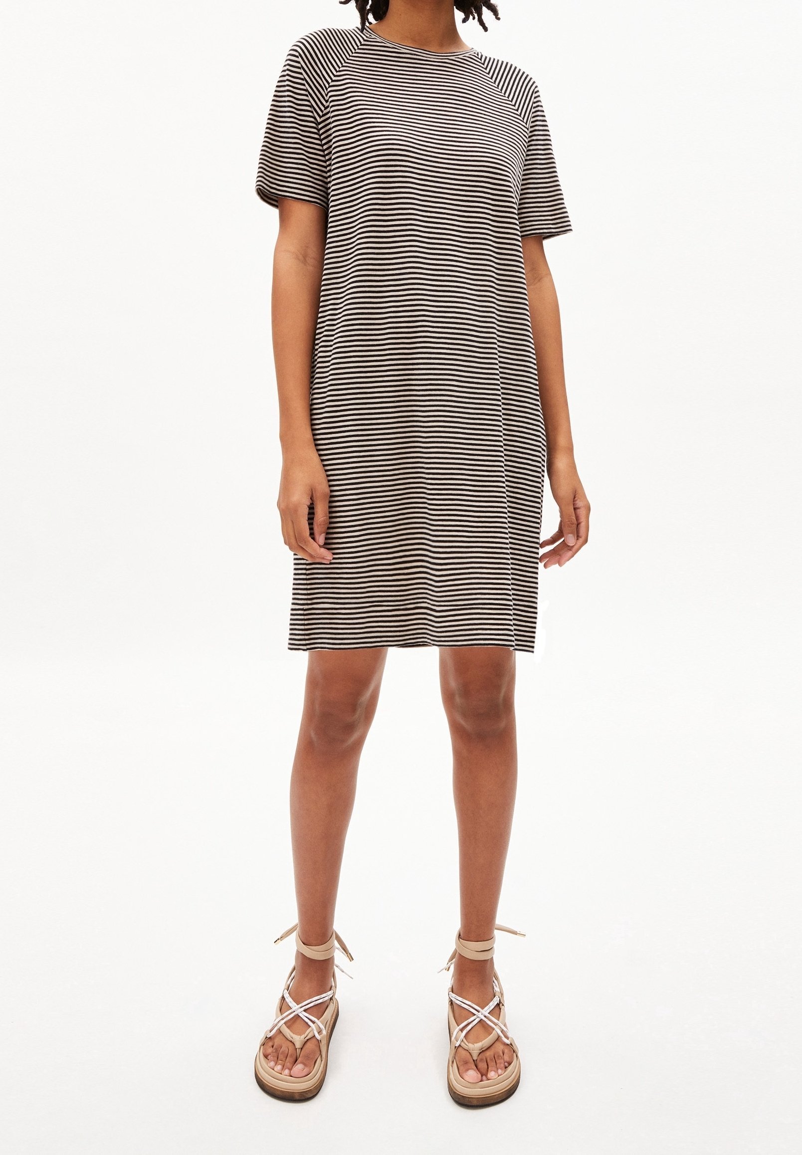 ARMEDANGELS džersio suknelė - juoda