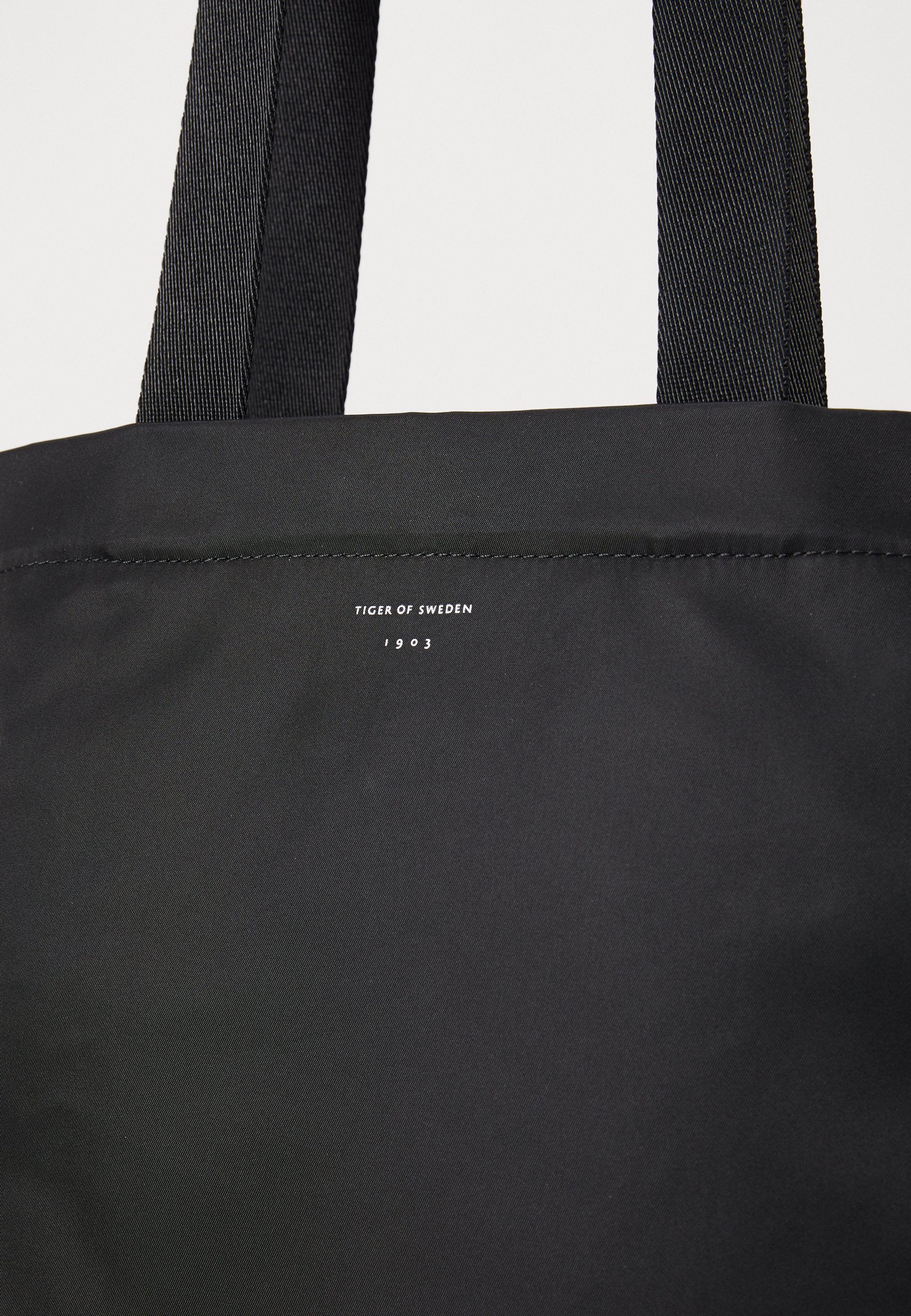 Tiger of Sweden CUCU UNISEX - Tote bag - zwart