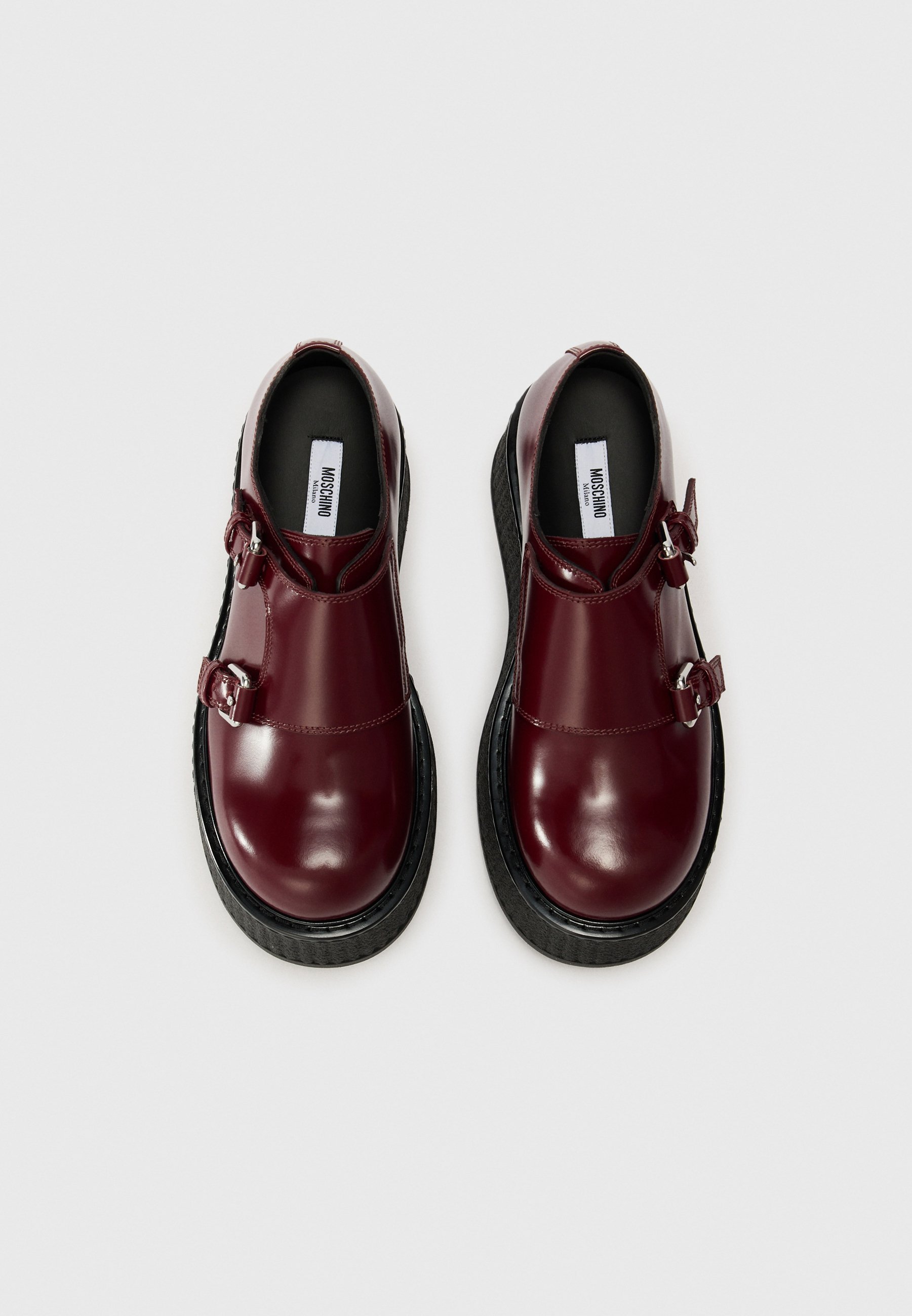 MOSCHINO Slip-ons - vino