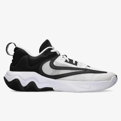 Nike Giannis Immortality 3