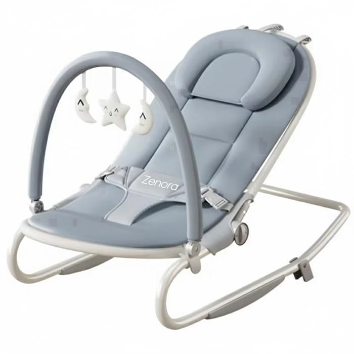 Omvormbare babywipper, blauw, vast of schommelend, met ontwikkelingsspeelgoed. Comfortabele en compacte zitting, perfect voor dagelijks spelen.
