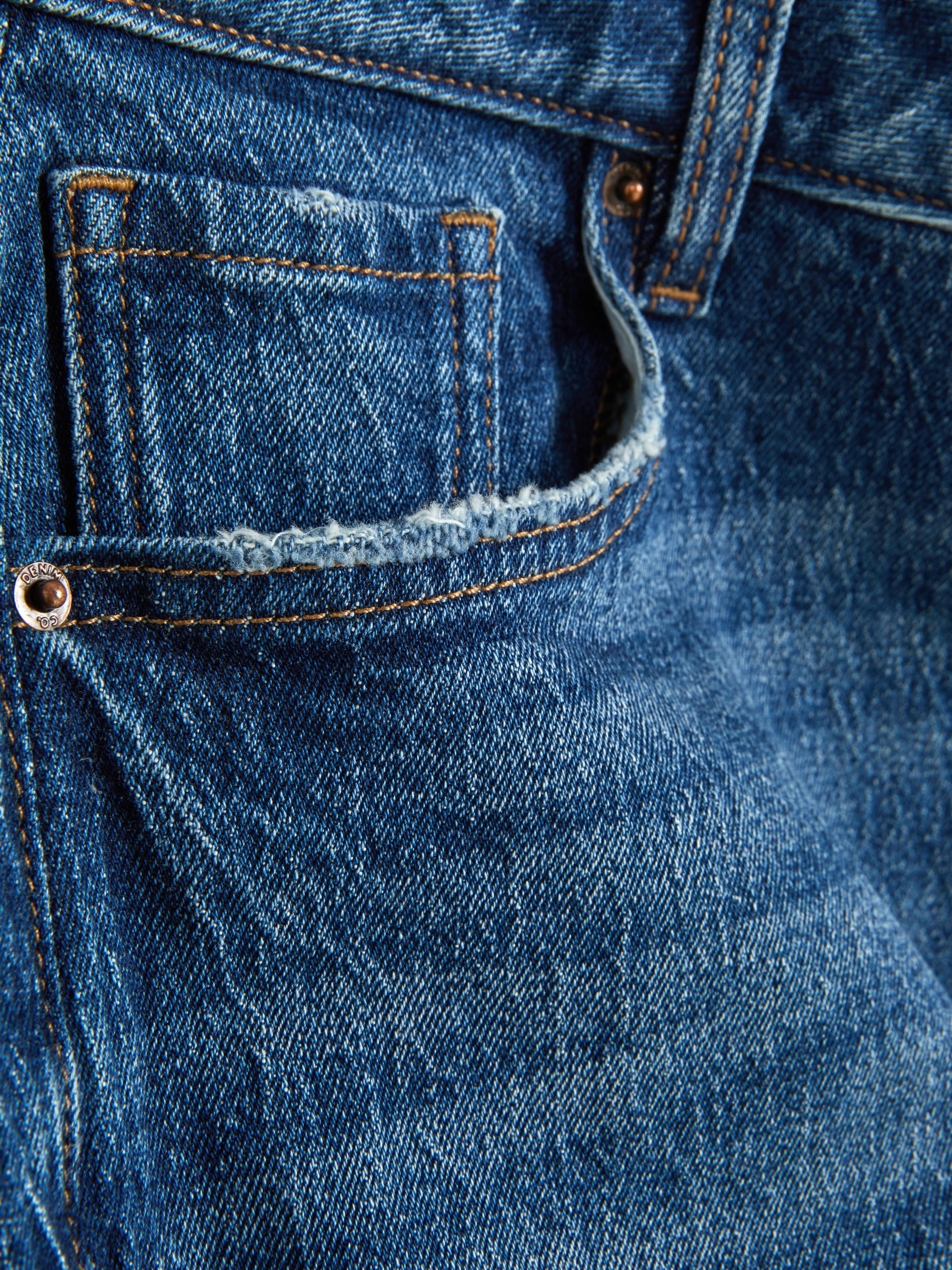 Schmal geschnittene Jeans mit geradem Bein – Entdecken Sie Ihre neue Lieblingsjeans aus Baumwolle