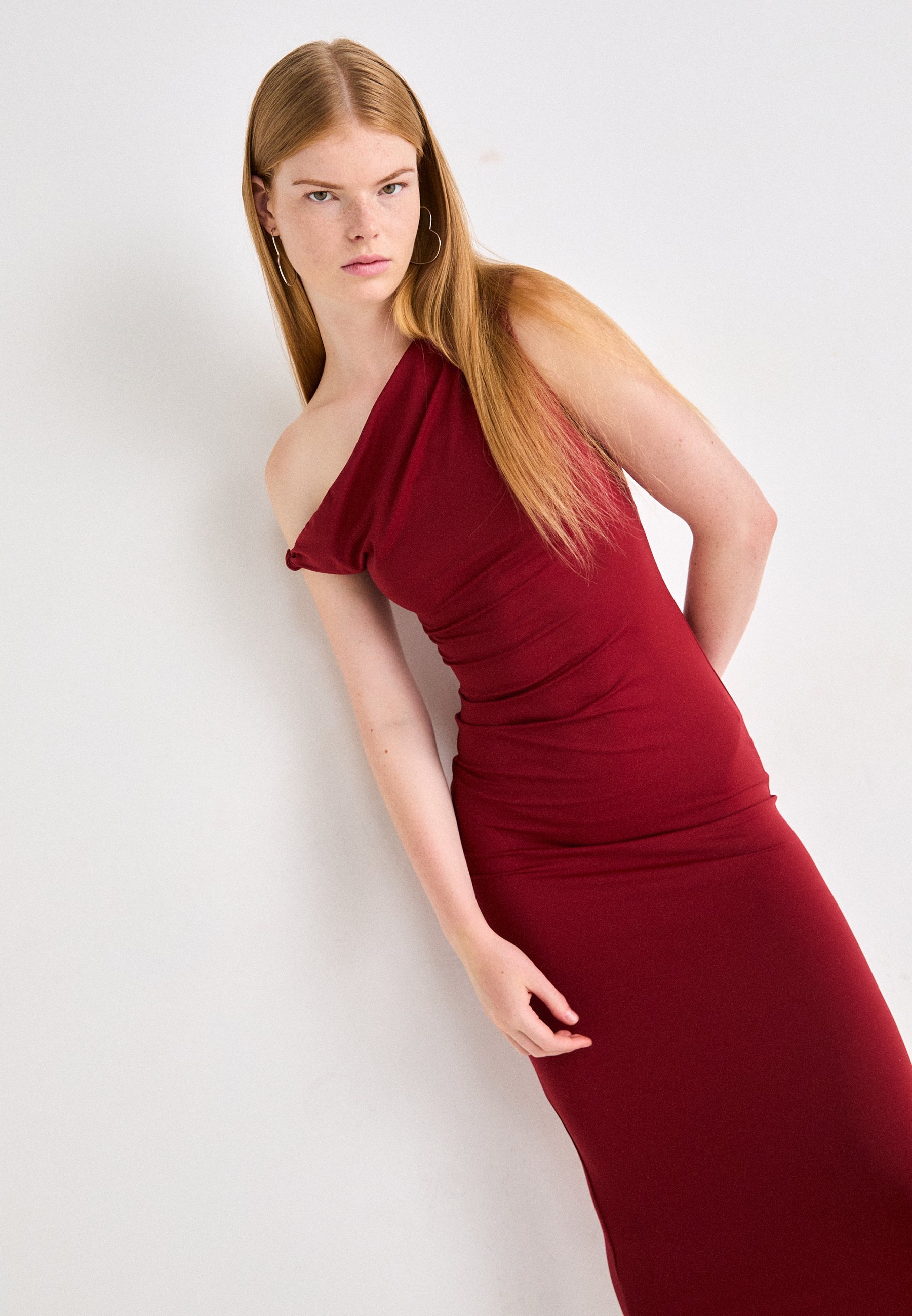 Robe asymétrique Gina Tricot TWIST - Robe en jersey - rhubarbe