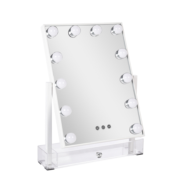 Espejo de maquillaje rectangular estilo Hollywood de Livingandhome