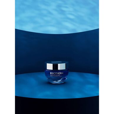 Biotherm Blue Therapy Pro-Retinol Cream Kosteuttava ryppyjä ehkäisevä ja ihonsävyä tasoittava voide 50 ml 50 ml