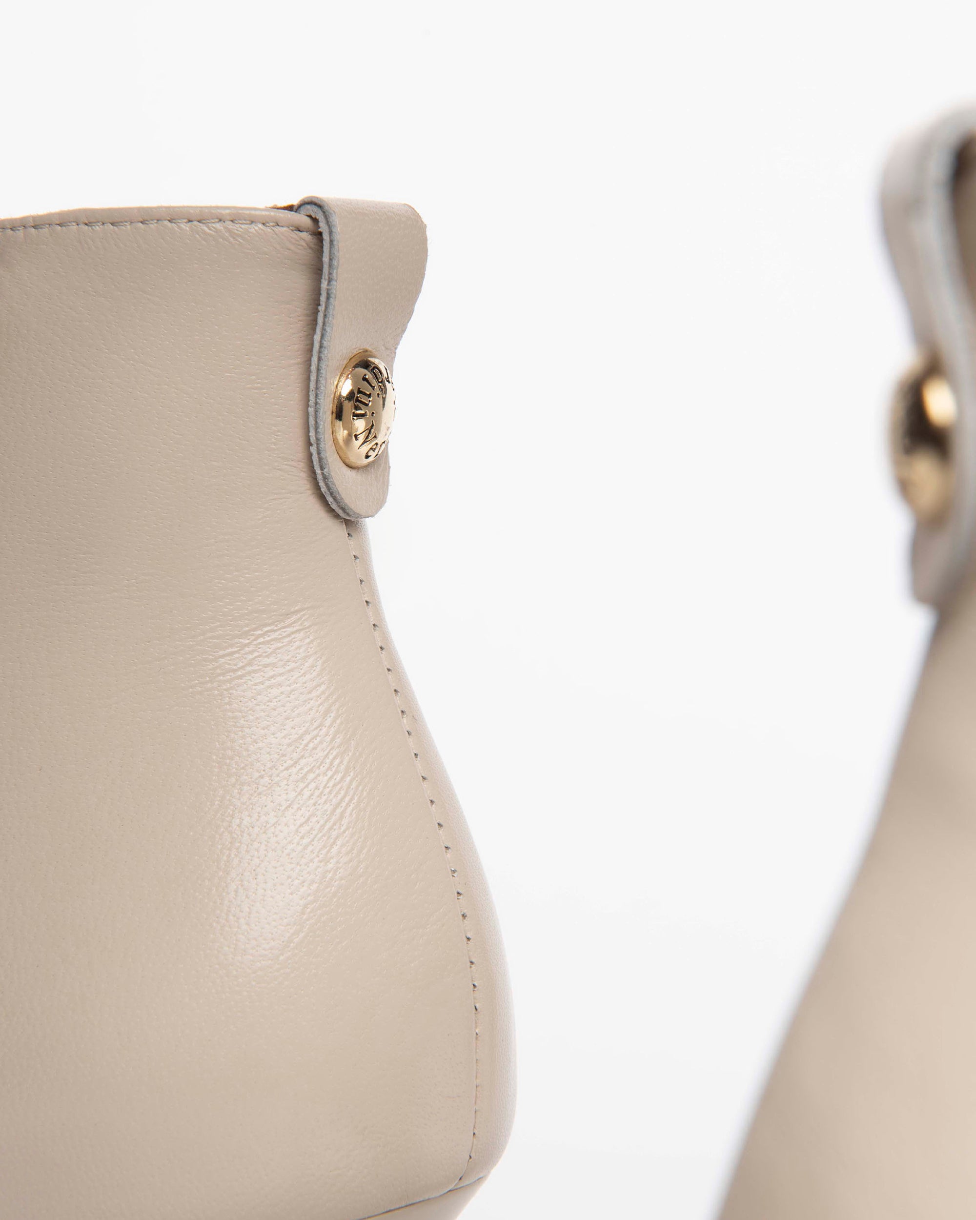  Damen-Ankle-Boots aus Leder