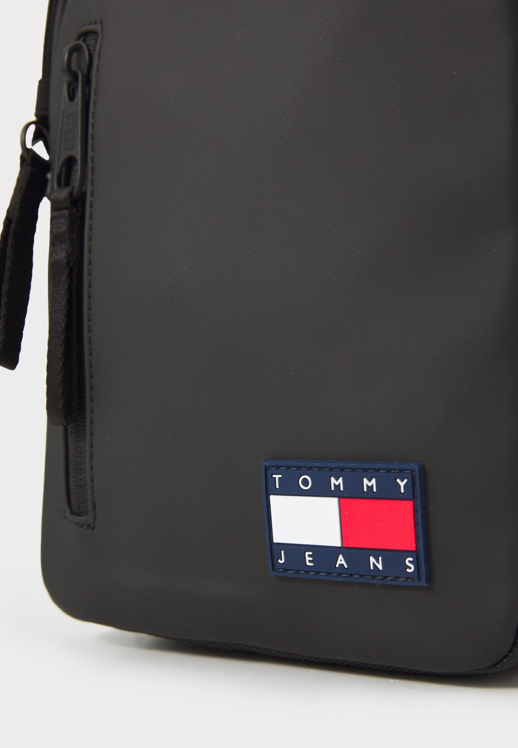 Tommy Jeans ELEVATED REPORTER - Umhängetasche - schwarz