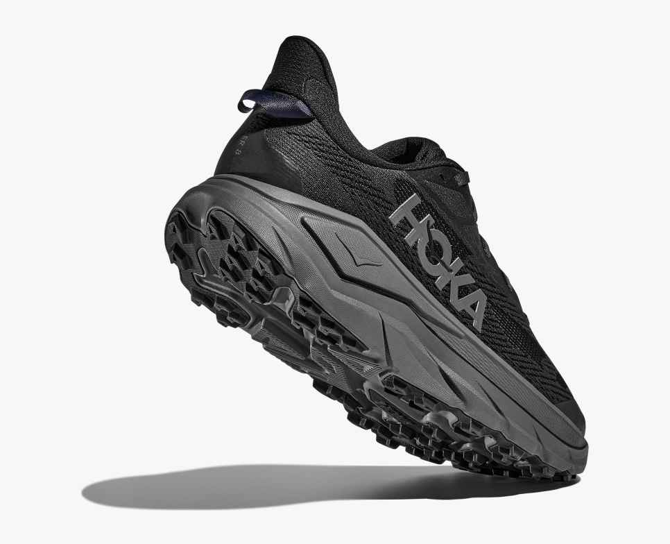 HOKA Challenger 8 Zwart/Buitenbaan