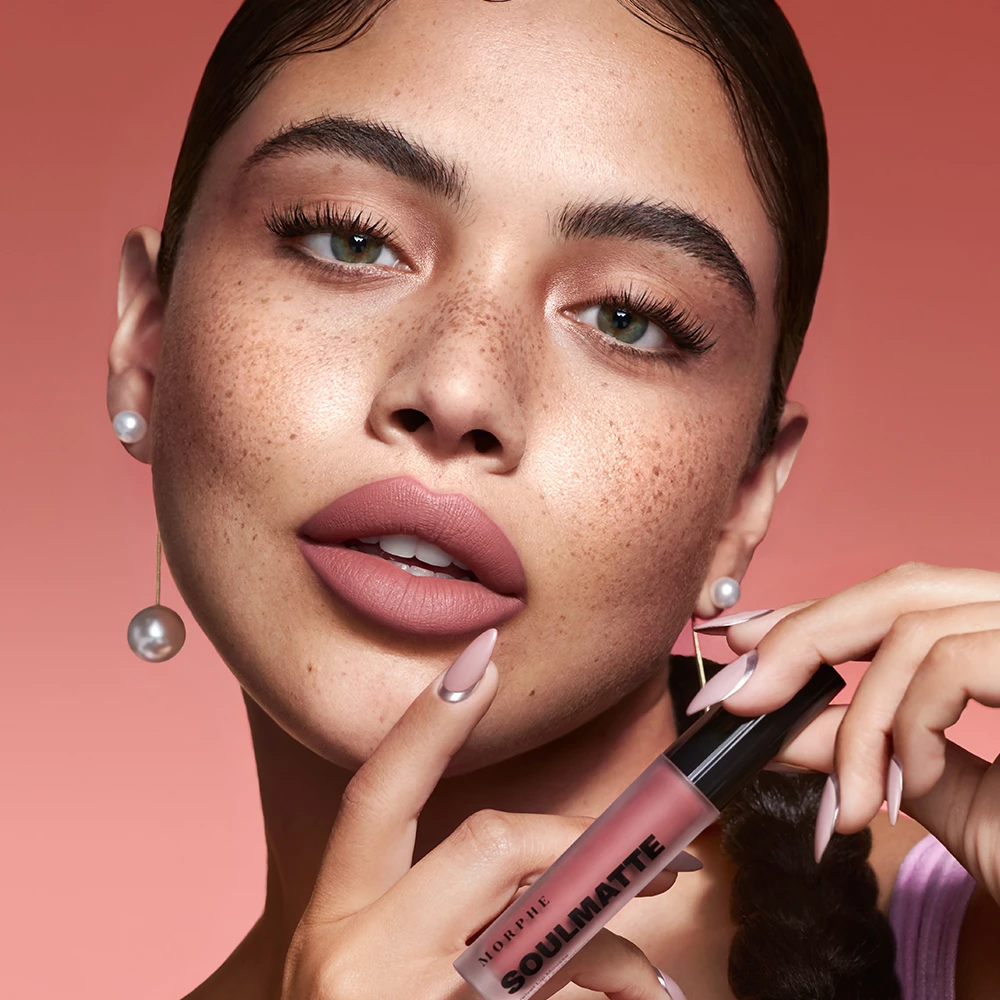 Soulmatte Velvet pjena za usne Dearest - Morphe