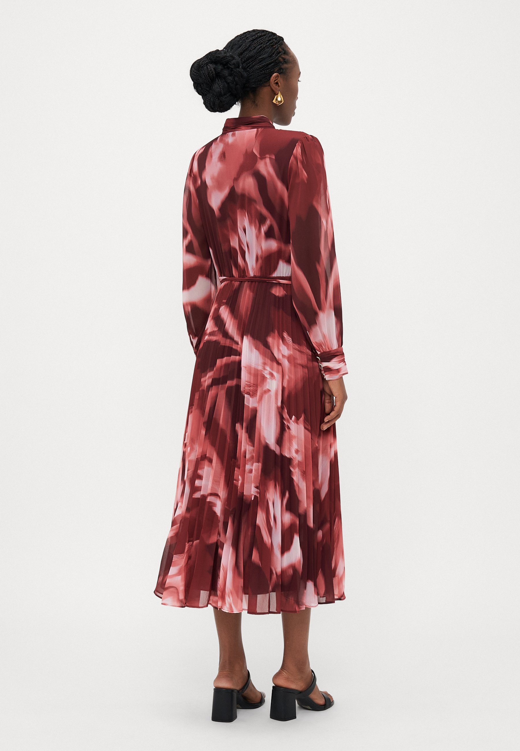 Forever New Petite ANNABEL BUTTON THROUGH MIDI - Overhemdjurk - bessen odella