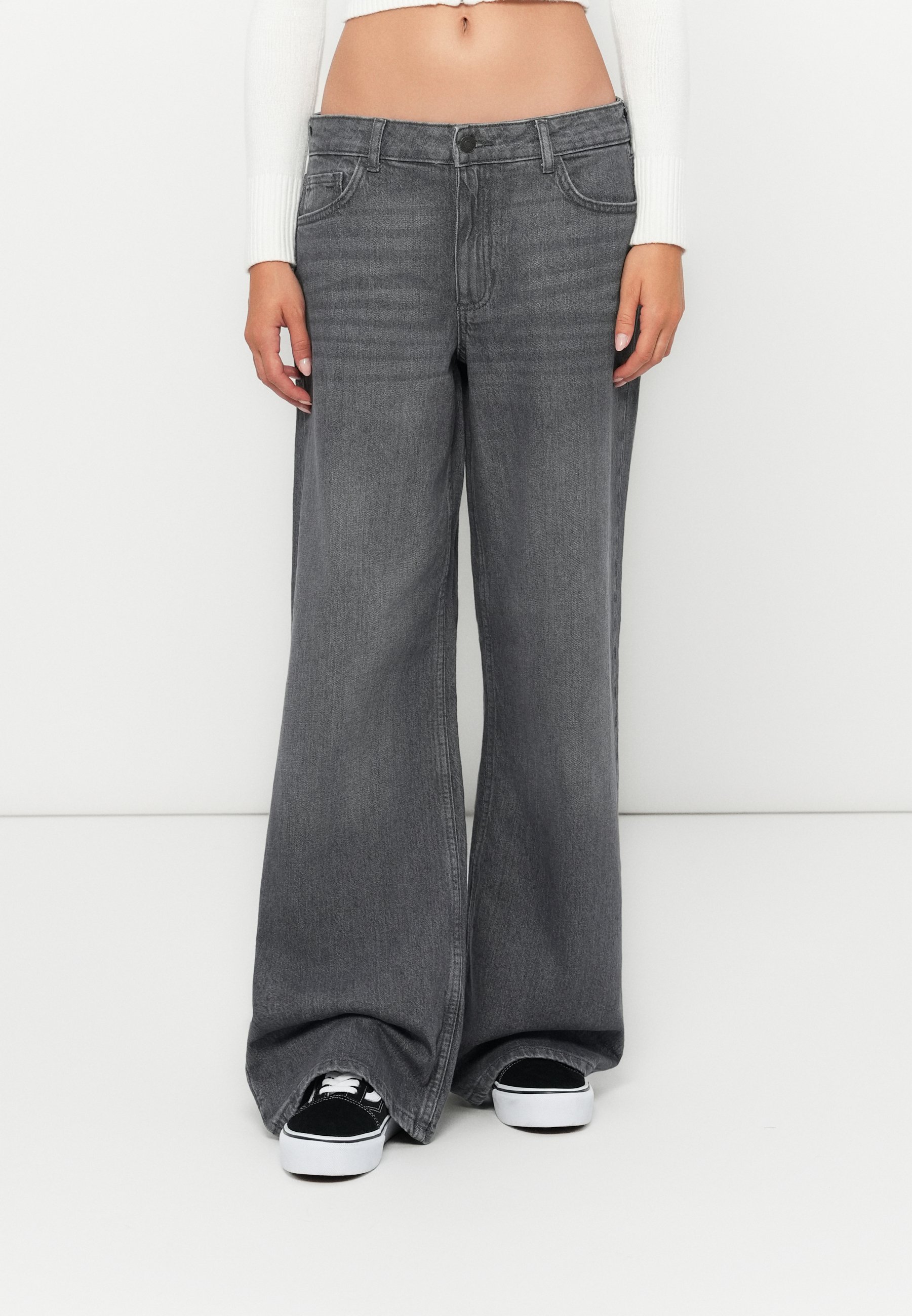 JDY leveä jalka