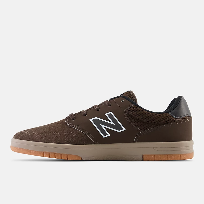 Heren NB Numeric 425 - Zwart met rubberen zool 070