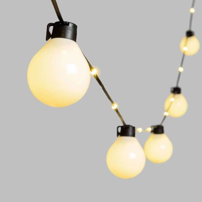 Guirnalda de luces eléctricas Lotti con cable y LED iluminados, 25 bombillas de luz blanca cálida.