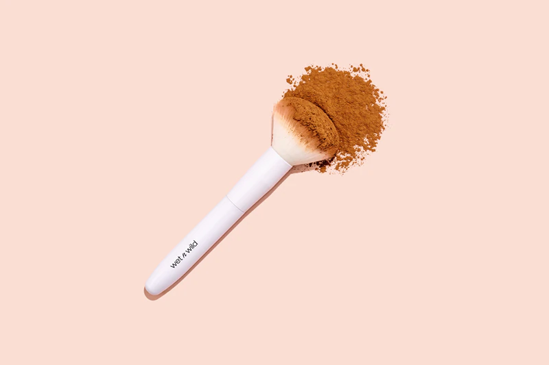 Štetec na púder Wet n Wild Essential