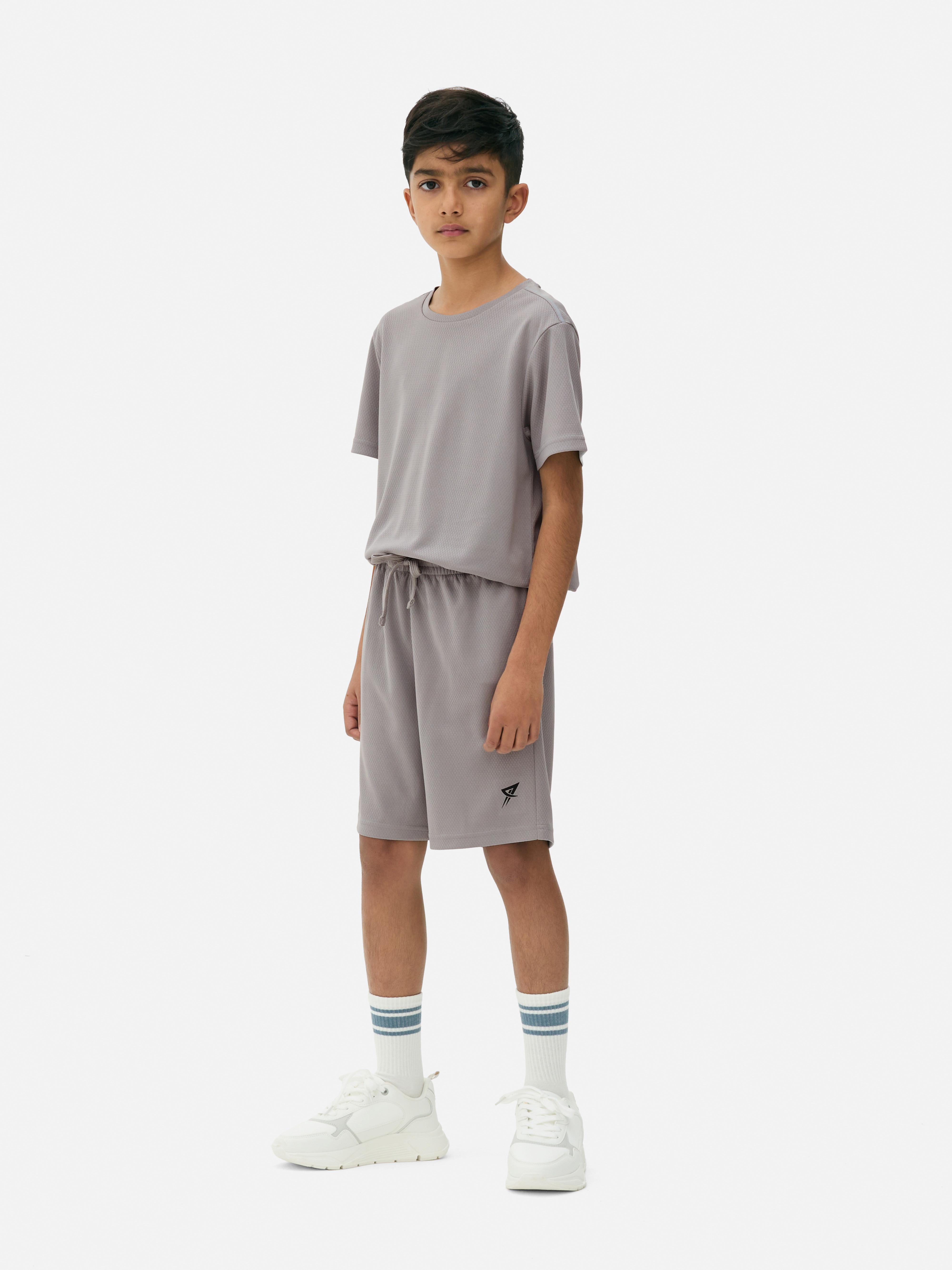 Pantaloni scurți sport cu șnur Acești pantaloni scurți sport cu șnur sunt perfecți pentru zilele active