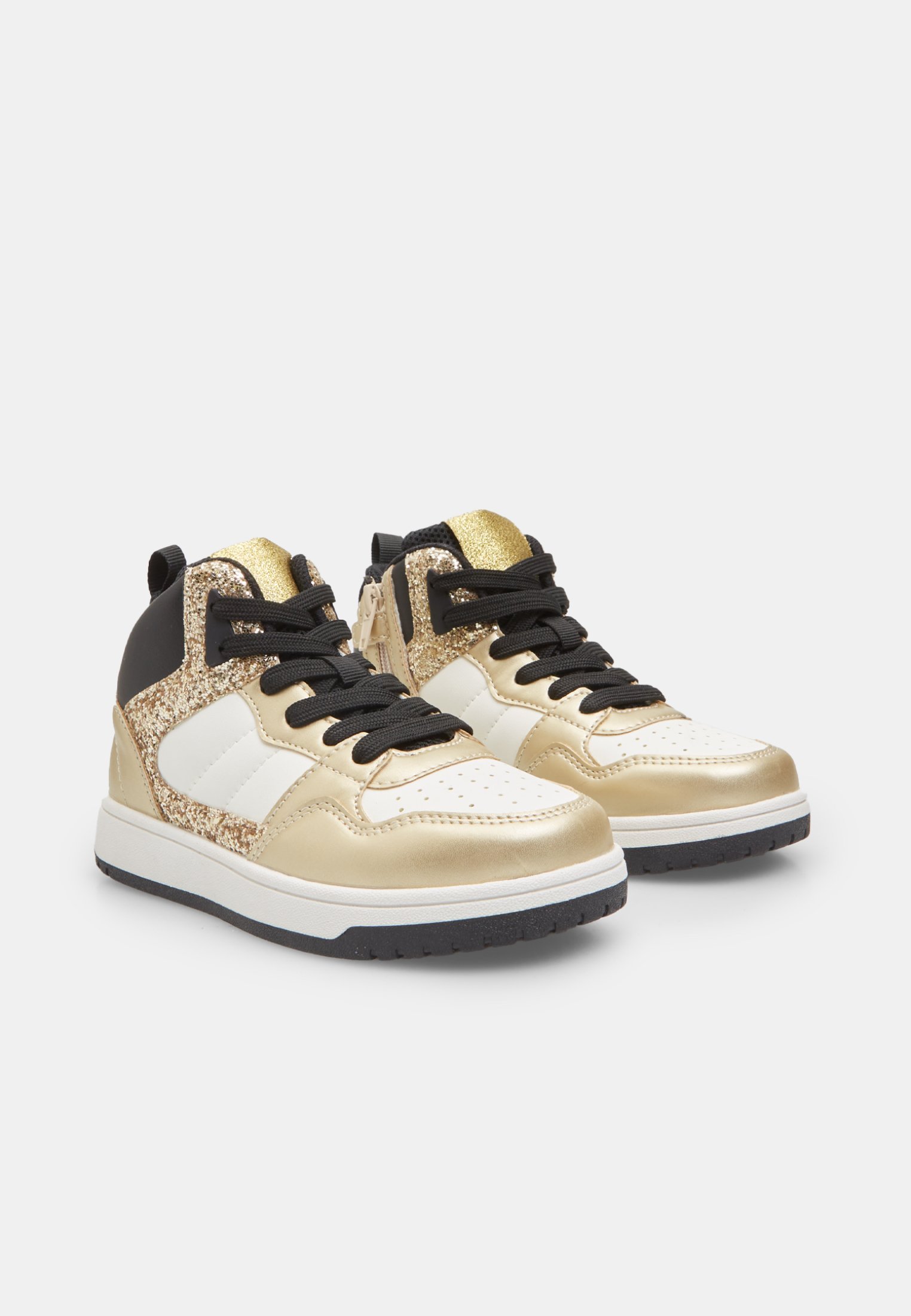 Baskets Bata - blanches