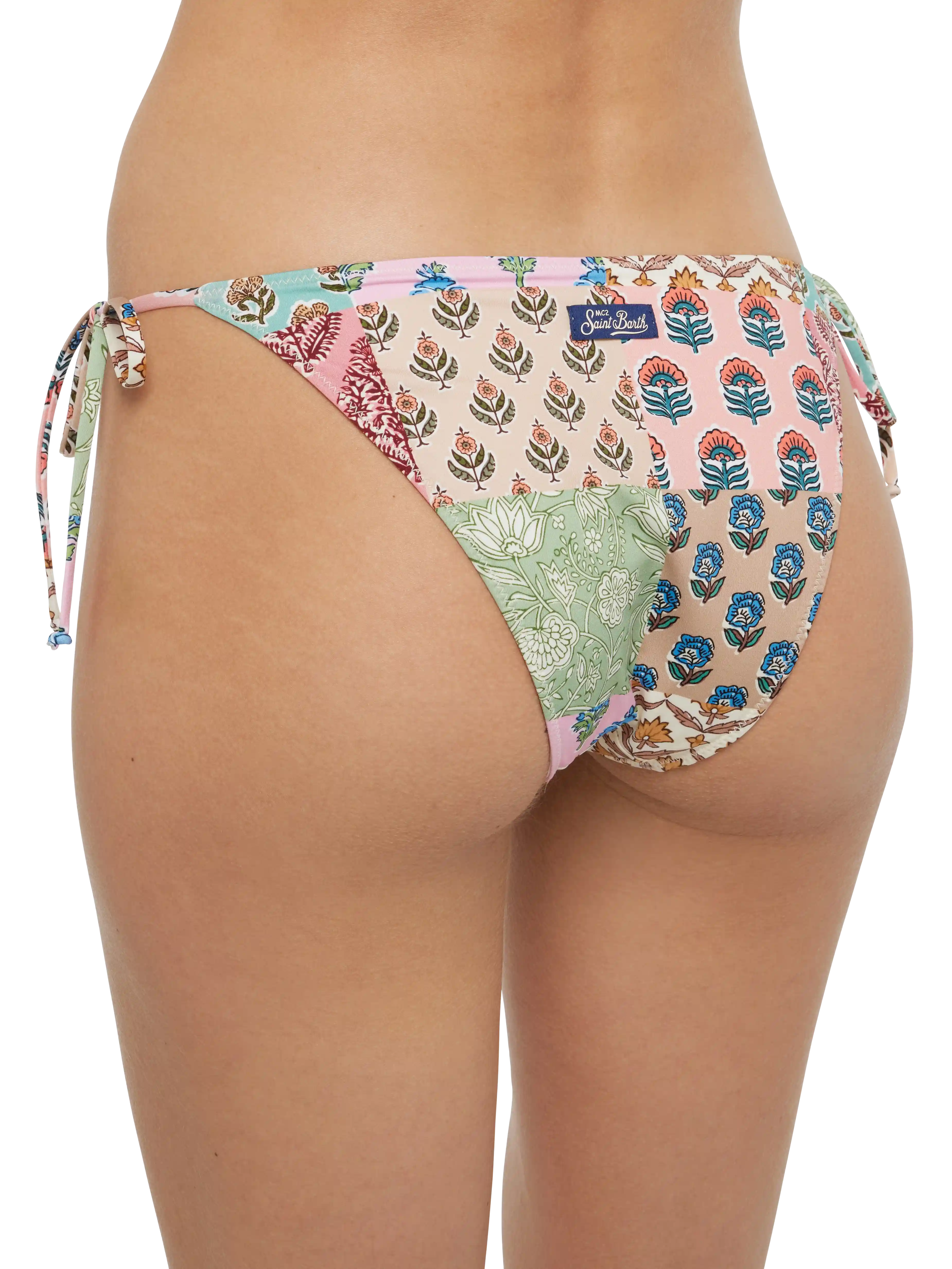 Leah Virgo driehoekige bikini met bloemenprint
