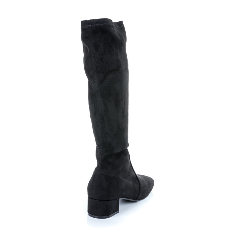  Botas negras de mujer