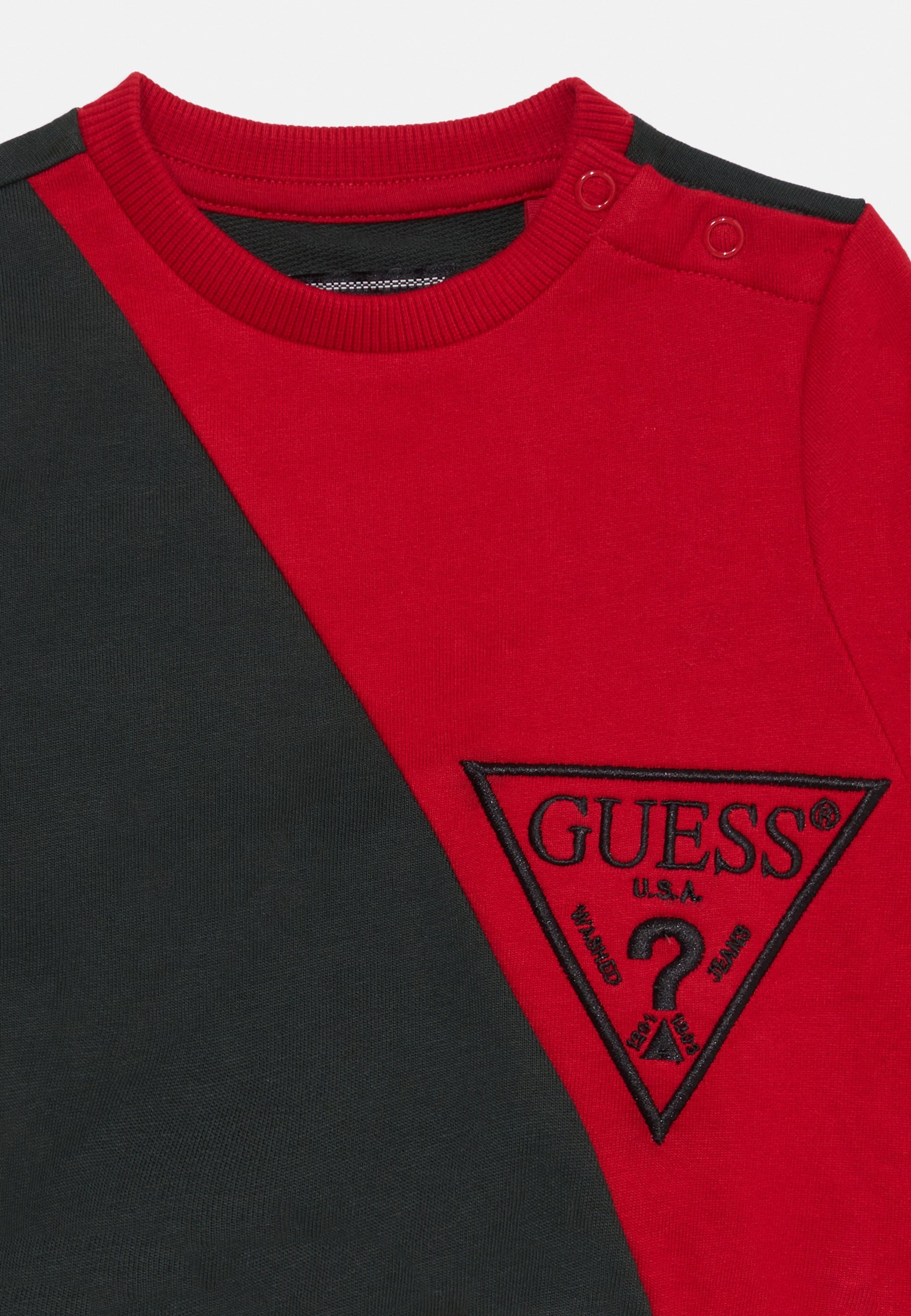 Felpa Guess BABY TODDLER KIDS ACTIVE - rosso piccante