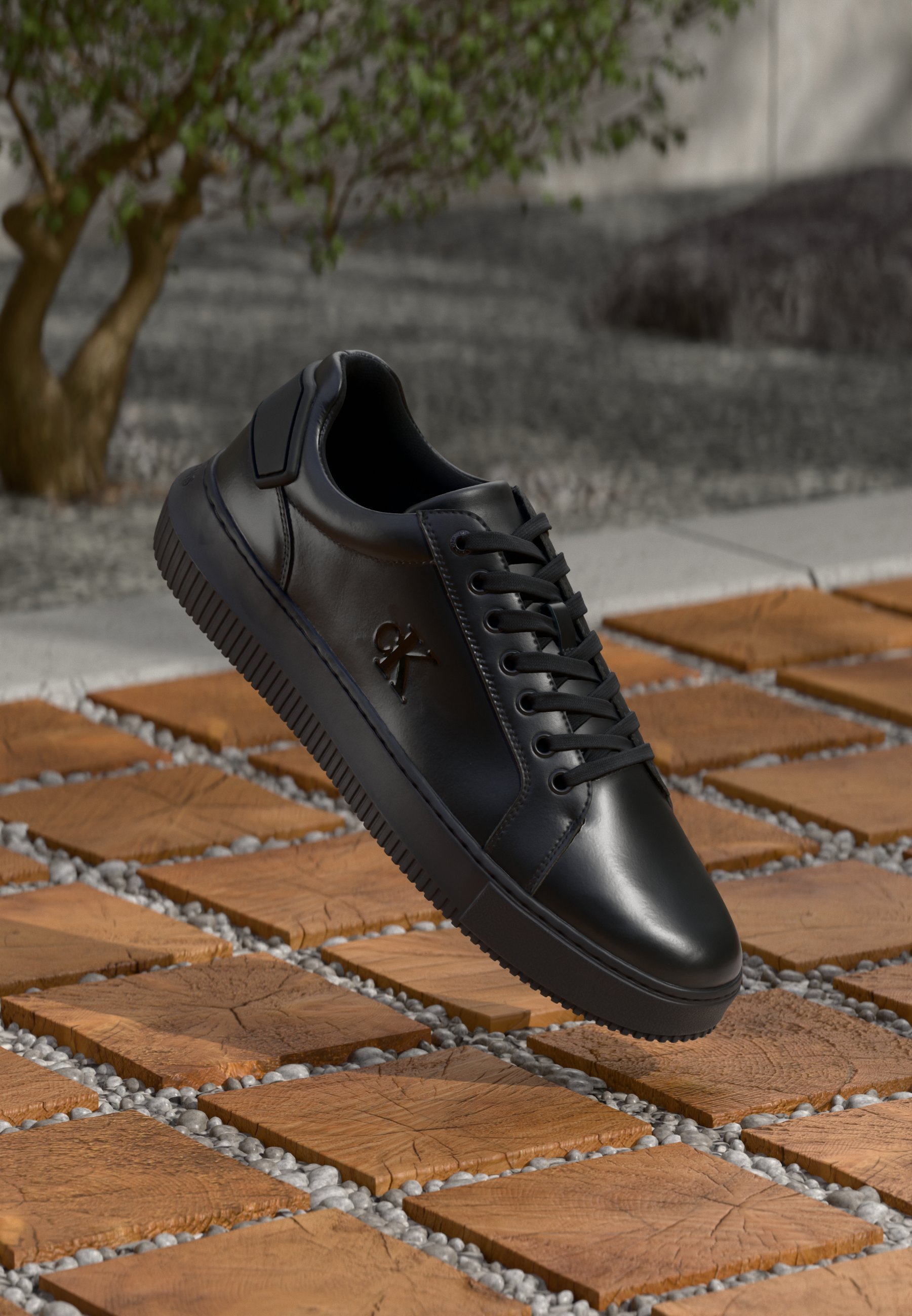 Calvin Klein Jeans CHUNKY CUPSOLE sportbačiai - trigubai juodi