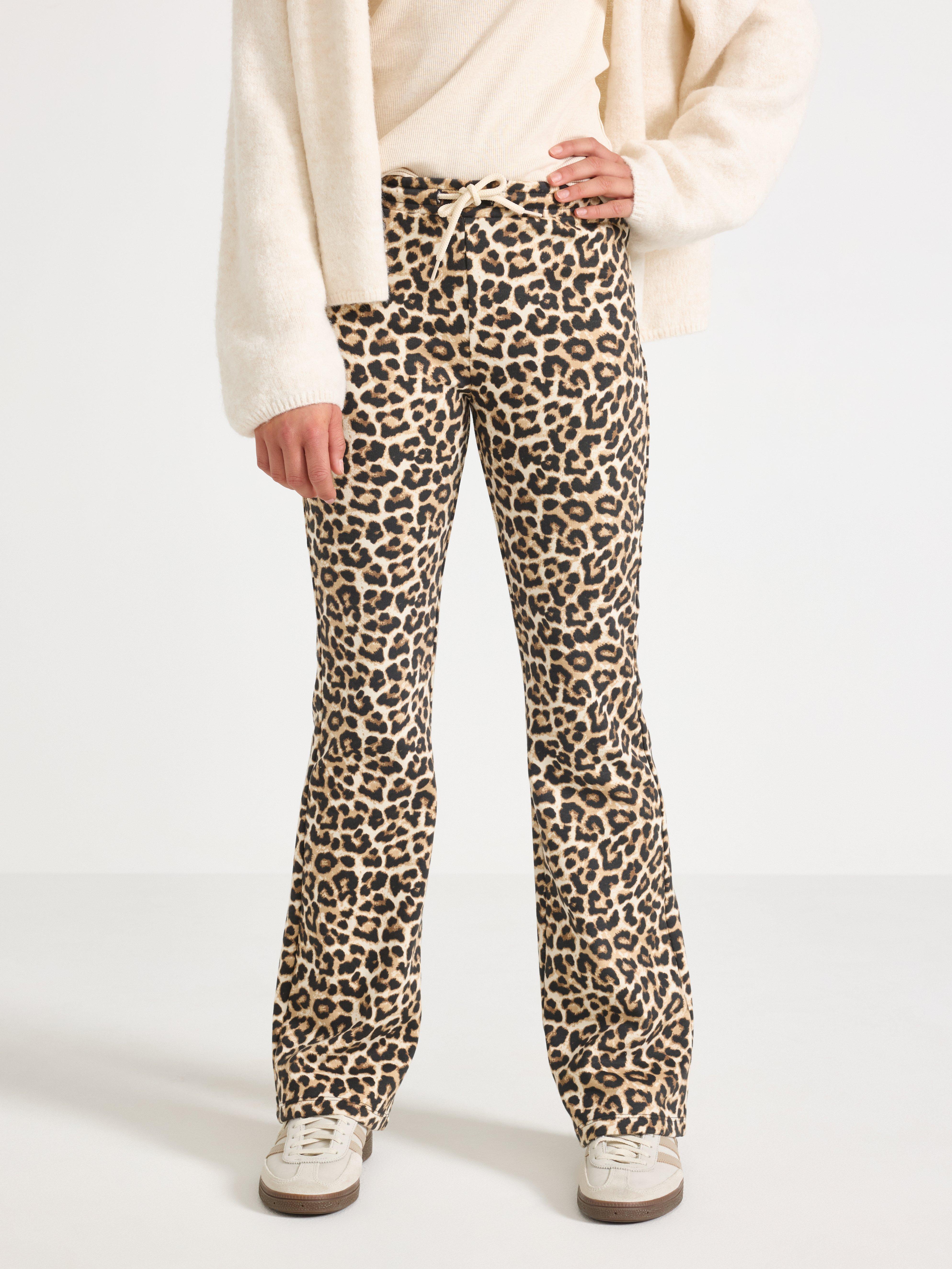 Calça de moletom boca de sino bege
