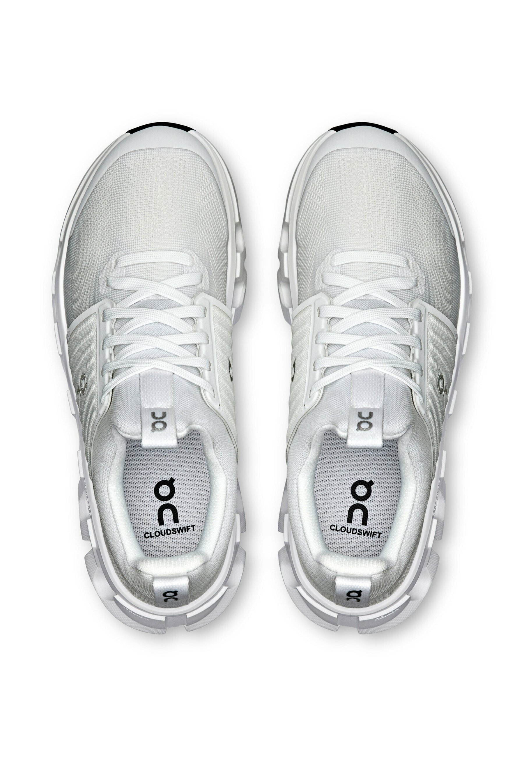 On CLOUDSWIFT YOUTH - Buty treningowe - całe białe
