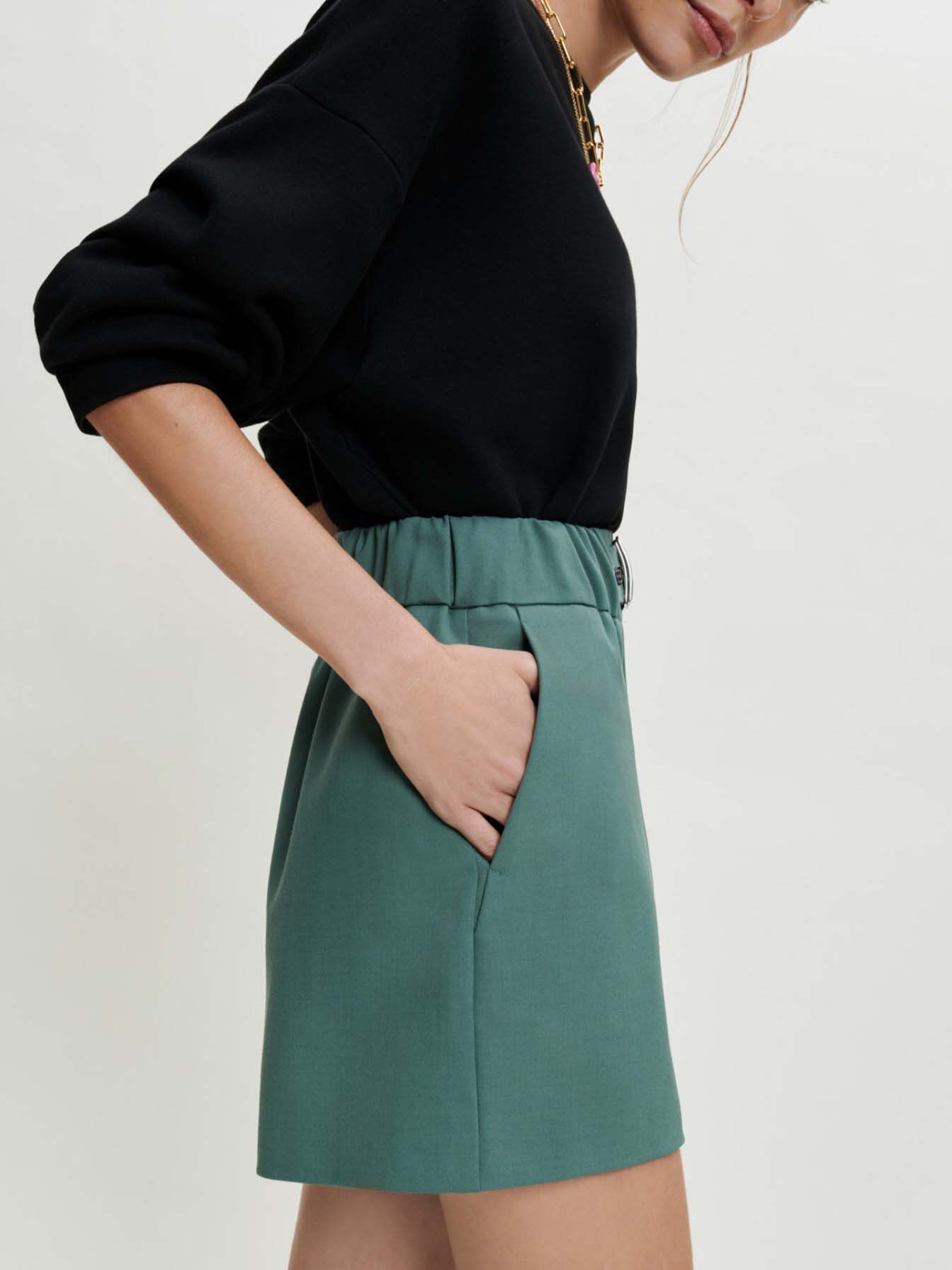 Pantaloni scurți elastici - Verde