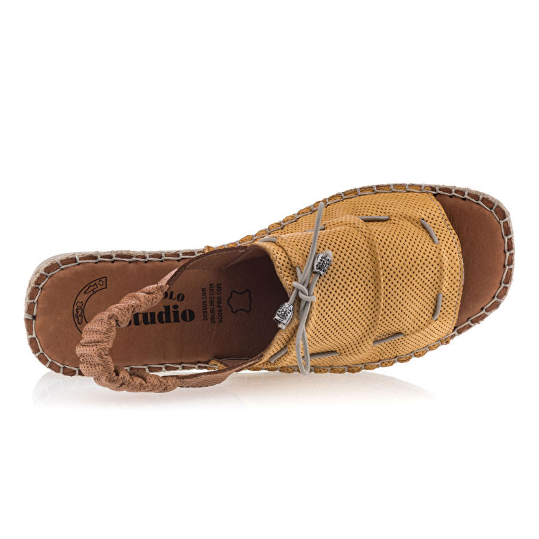 Gelbe Damensandalen / Zehenfreie Schuhe