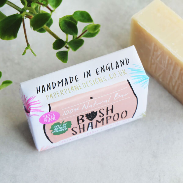 Papieren vliegtuigje bos shampoo bar 95g