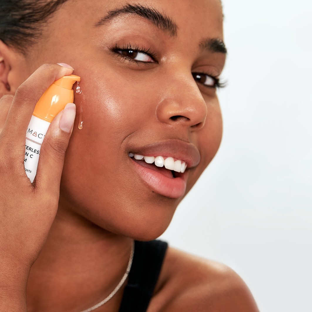Apotekarski serum s vitaminom C 10% bezvodni serum s vitaminom C – 30 ml