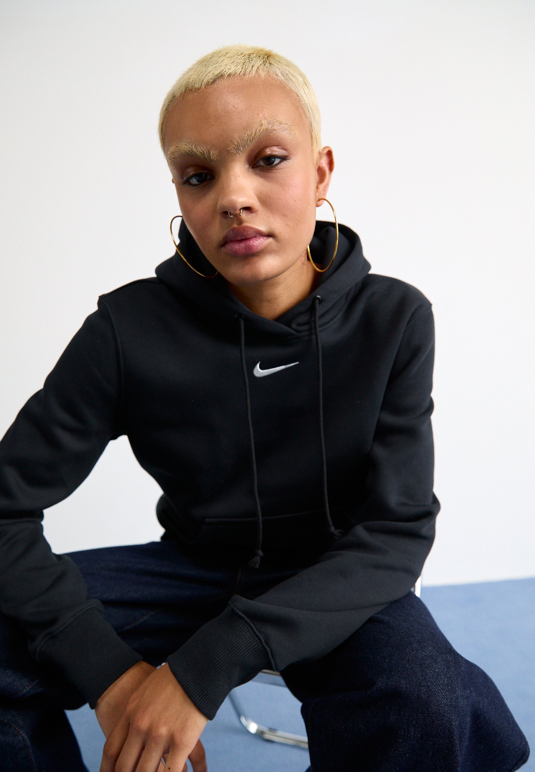 Nike Sportswear -collegepaidat