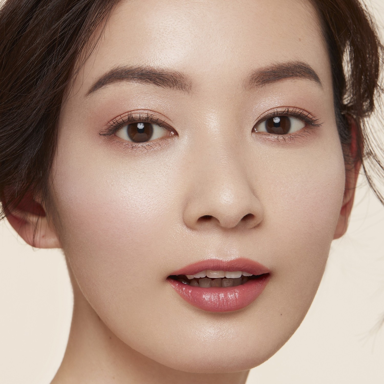 Clé de Peau Beauté highlighter The Illuminating Facial Enhancer – 10g