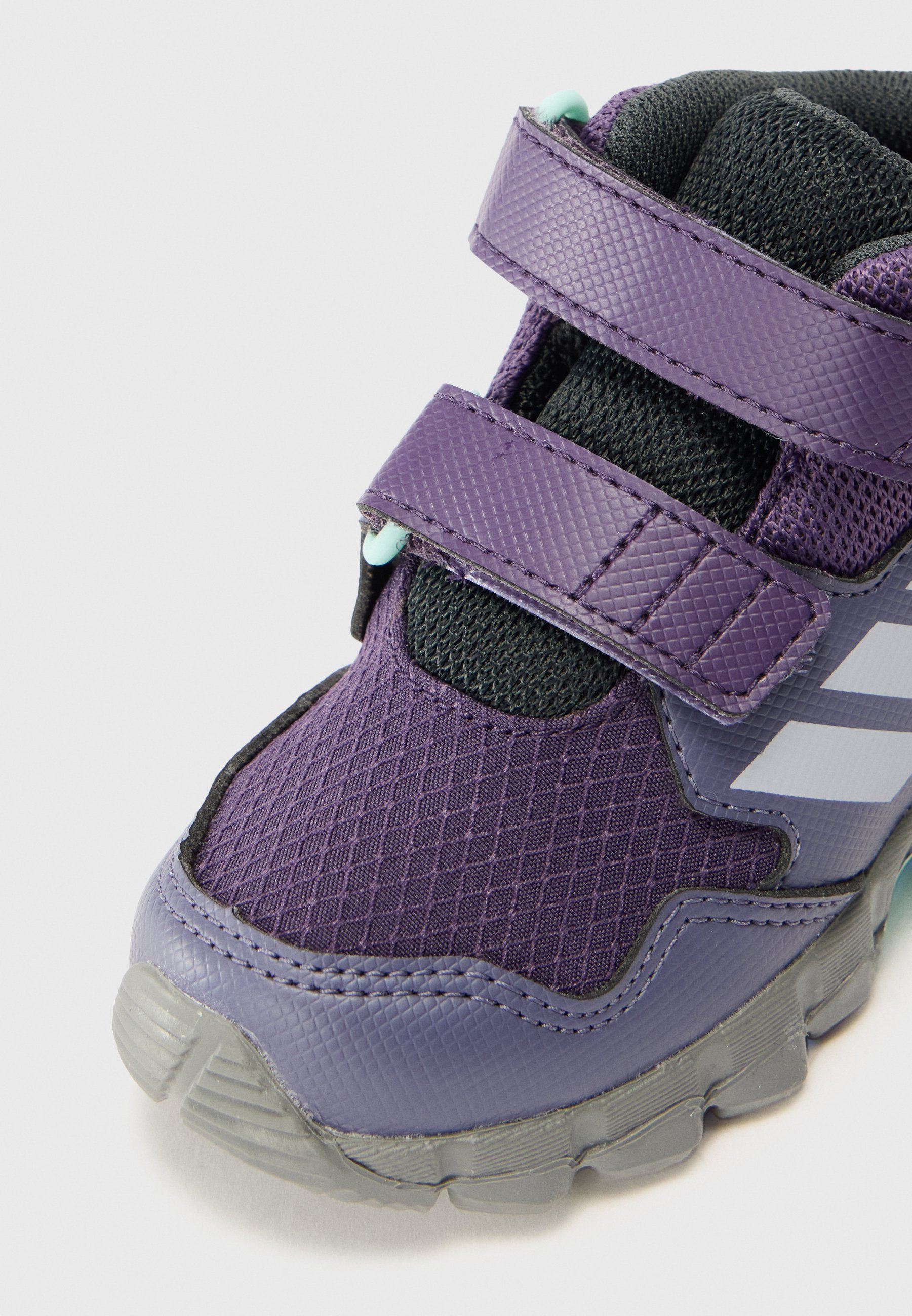 Adidas Terrex TERREX SKYCHASER UNISEX - Scarpe da passeggio - aurora plum/glory grey/semi flash aqua